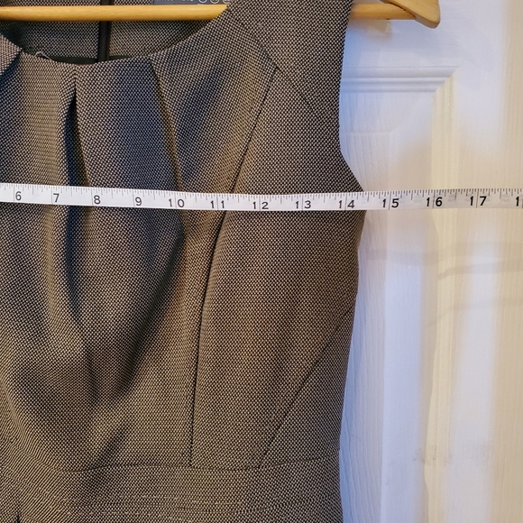 Atmosphere - Shift Dress - Picture 4 of 6